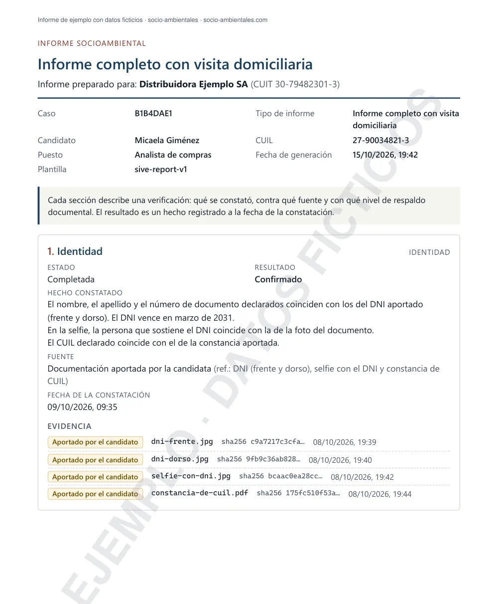 Primera página del informe de ejemplo, con la marca de agua «Ejemplo · datos ficticios»: el encabezado del informe, los datos del caso y la verificación de identidad con su fuente y su fecha.